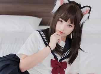 蜜汁猫裘黑白女仆写真原图下载，每一帧都是时尚与艺术的结合.txt