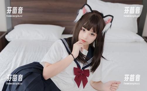 蜜汁猫裘黑白女仆写真原图下载，每一帧都是时尚与艺术的结合.txt