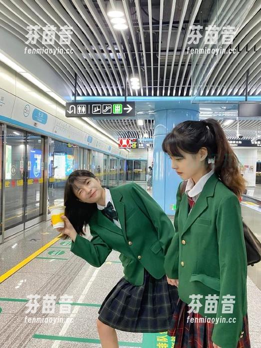 袜小喵最新写真合集上桌，下载链接已开放，快来收藏吧！.txt