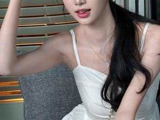 觅芙少女 – 兔兔修女的写真世界：分享她的艺术创作与资源探索之旅.txt