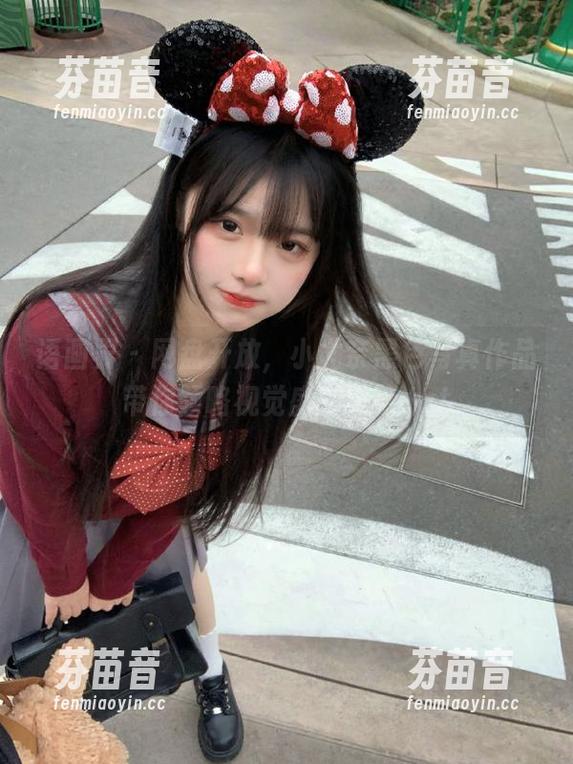 语画界 - 网盘开放，小尤奈黑色写真作品带你领略视觉盛宴之旅.txt