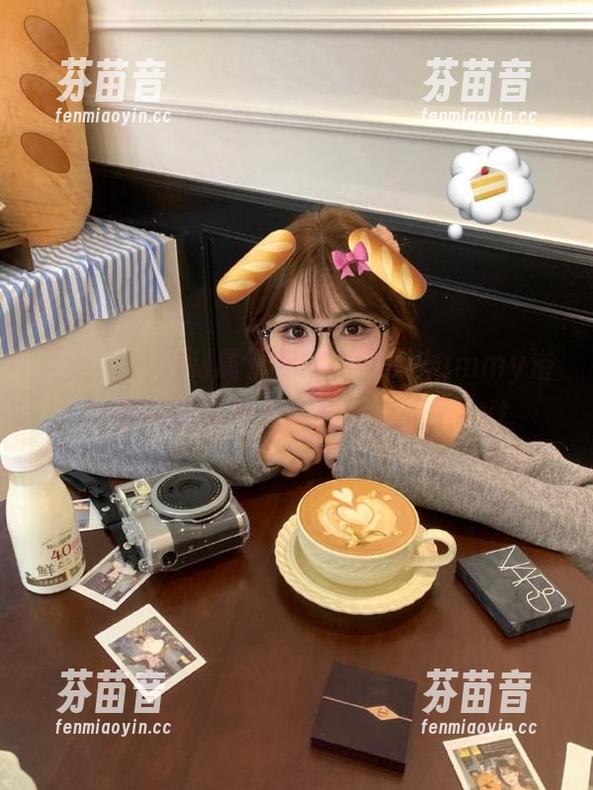 语画界 - 定制属于你的小蛮妖Yummy浴缸写真，奇幻水世界等你探索.txt