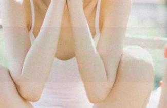 语画界 – 潘朵拉Laa的办公室写真：定制图集体验不一样的工作与生活节奏.txt