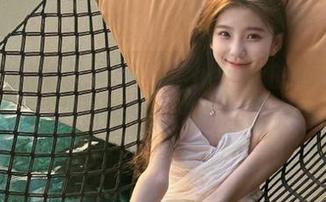 语画界 – 欣赏绯月樱_Cherry的高清瑜伽美图，感受身体与心灵的和谐交流.txt