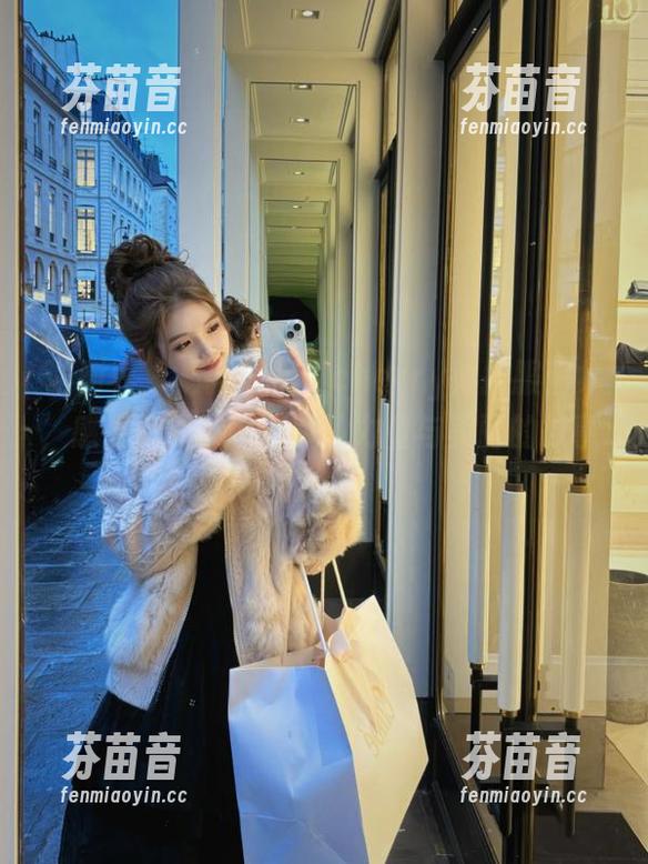 语画界 - 最新绯月樱cherry体操服图集，感受每一帧中蕴藏的力量与美丽的故事.txt