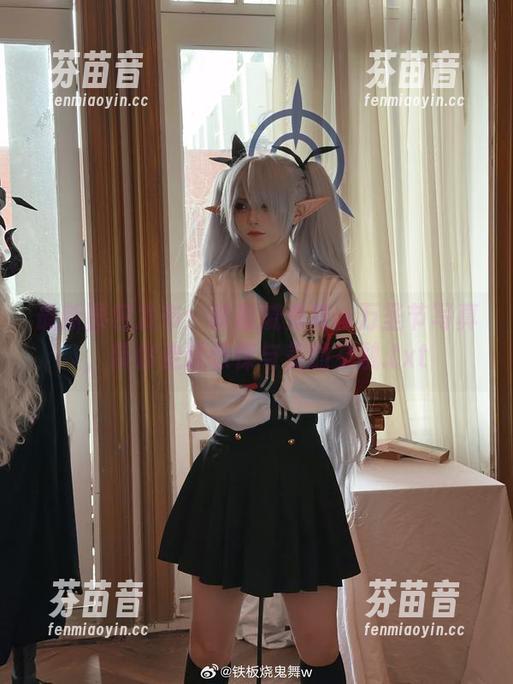 最新图包发布：铁板烧鬼舞w万圣节写真，带你走进惊悚与美的交融.txt