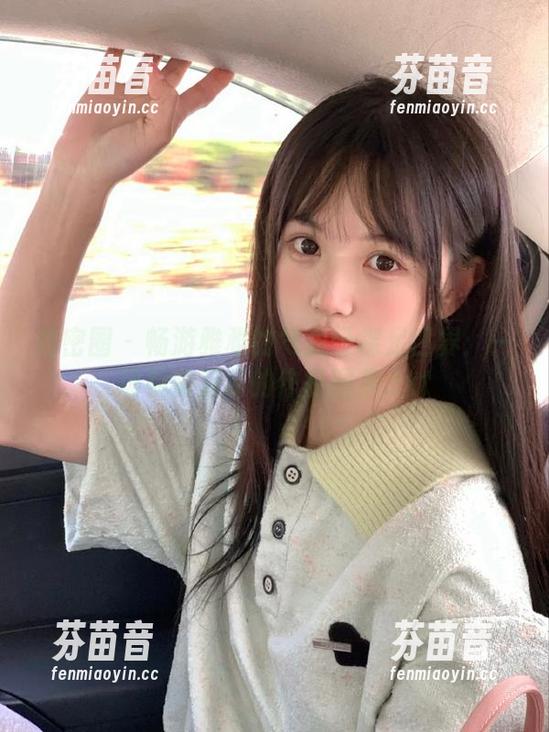 微密圈 - 畅游雅雅的气质呀裸足世界：一场视觉盛宴的作品图集.txt