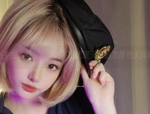 精致生活中的无圣光：雯妹不讲道理天台魅力图包大揭秘！.txt