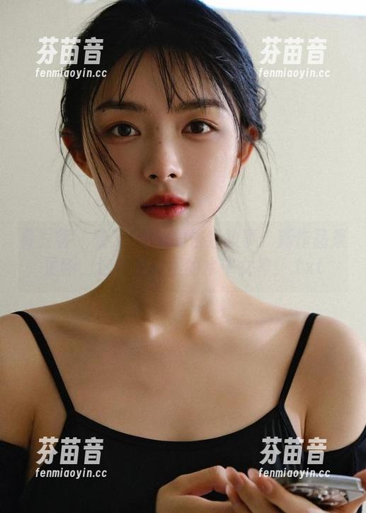 青豆客 - 晓艾fafa的浴缸故事：新作品集更新，这才是真正的水中女神！.txt