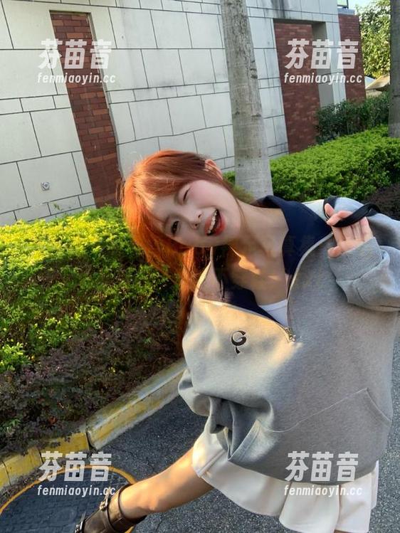 青豆客 - 探秘雪Baby裸足写真集：精选秀足之美，竟然不穿鞋！.txt
