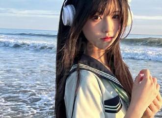 魅妍社 – 绯月樱_Cherry最新户外写真闪亮登场，感受自然中的优雅照片.txt